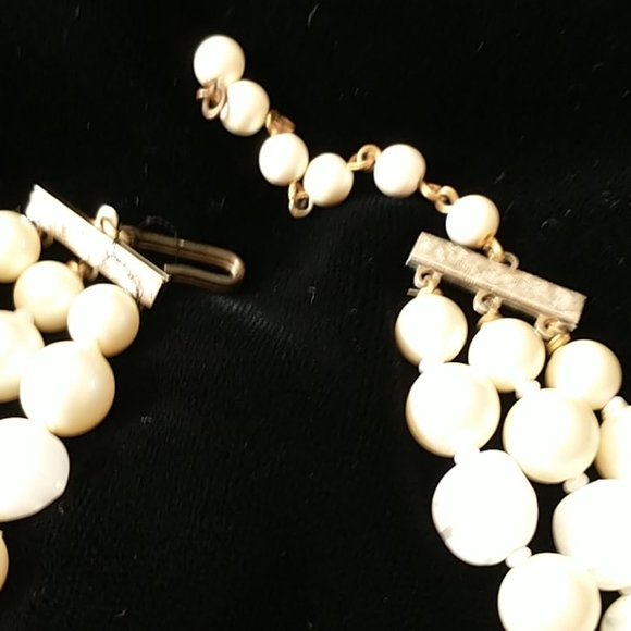 Vintage costume 3 strand choker - Picture 3 of 4